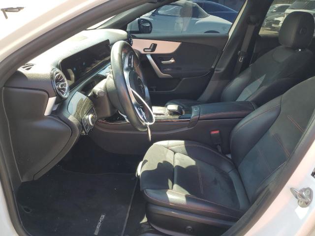 WDD3G4EB2KW025319 Mercedes-Benz A 220