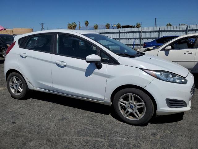 3FADP4EJ0JM122657 Ford FIESTA SE