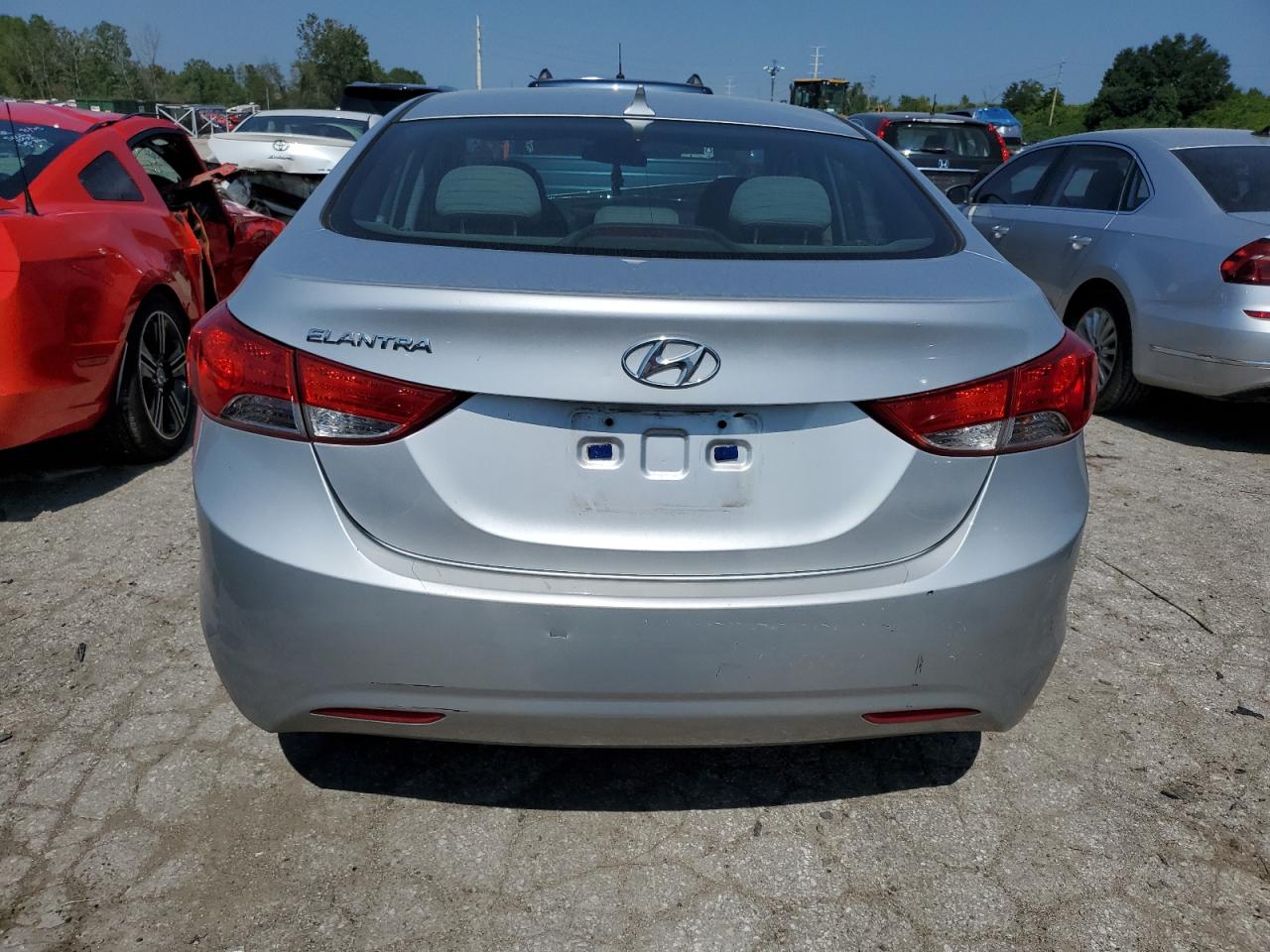 2013 Hyundai Elantra Gls vin: 5NPDH4AE5DH170584