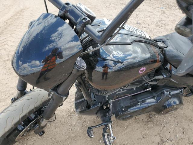 2017 HARLEY-DAVIDSON FXSE 1HD1TG915HB956539