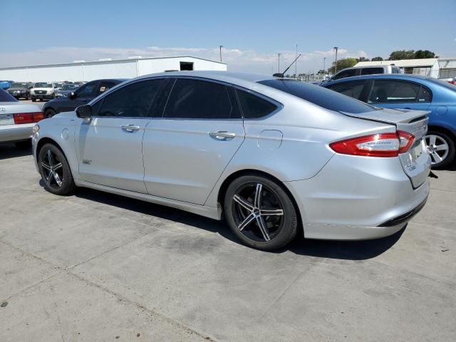 3FA6P0SU5ER158823 Ford Fusion Titanium Phev