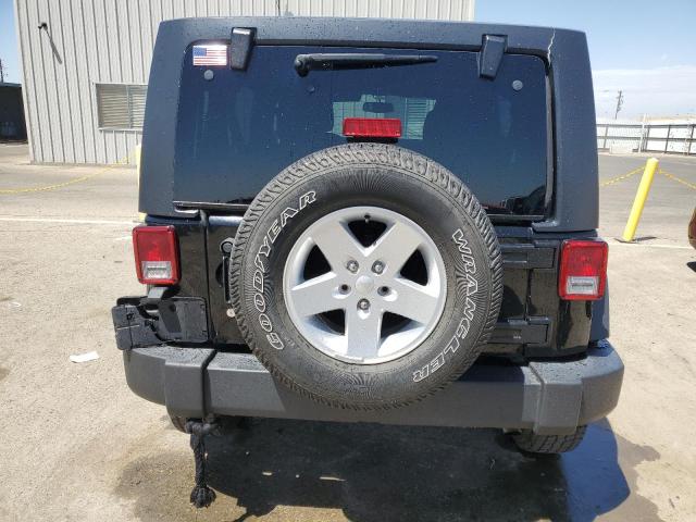 1C4BJWDG0JL829215 Jeep Wrangler Unlimited Sport