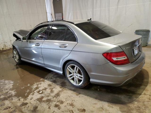 VIN WDDGF8ABXDA841860 2013 Mercedes-Benz C-Class, 3... no.2