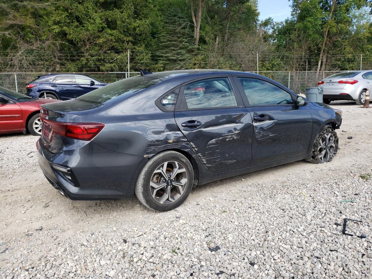 2019 Kia Forte Fe vin: 3KPF24AD8KE116330