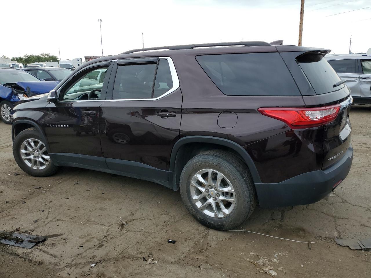 1GNEVGKW4LJ143766 Chevrolet Traverse L 2