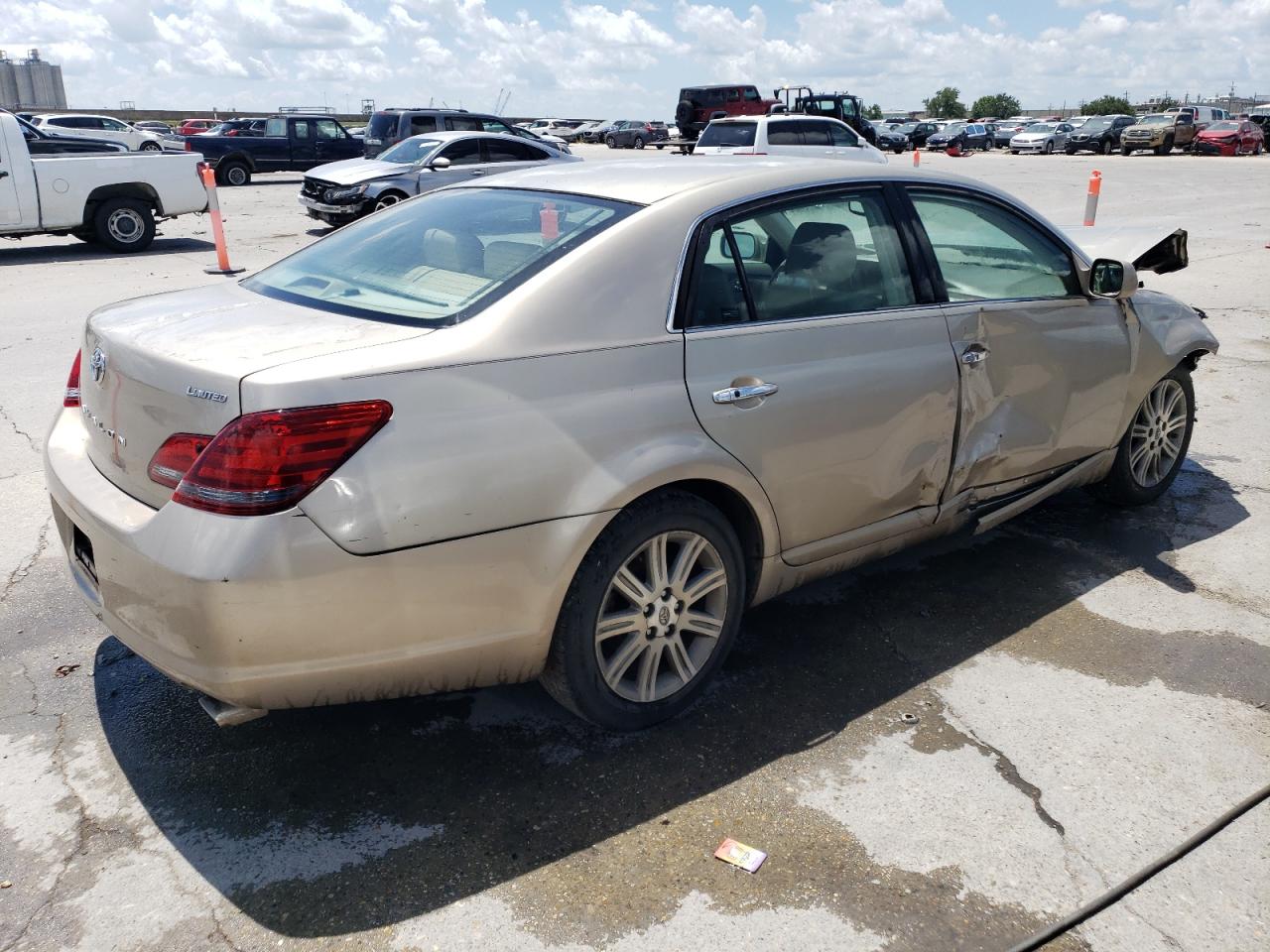 4t1bk36b08u263795 4T1BK36B08U263795 2008 Toyota Avalon Xl