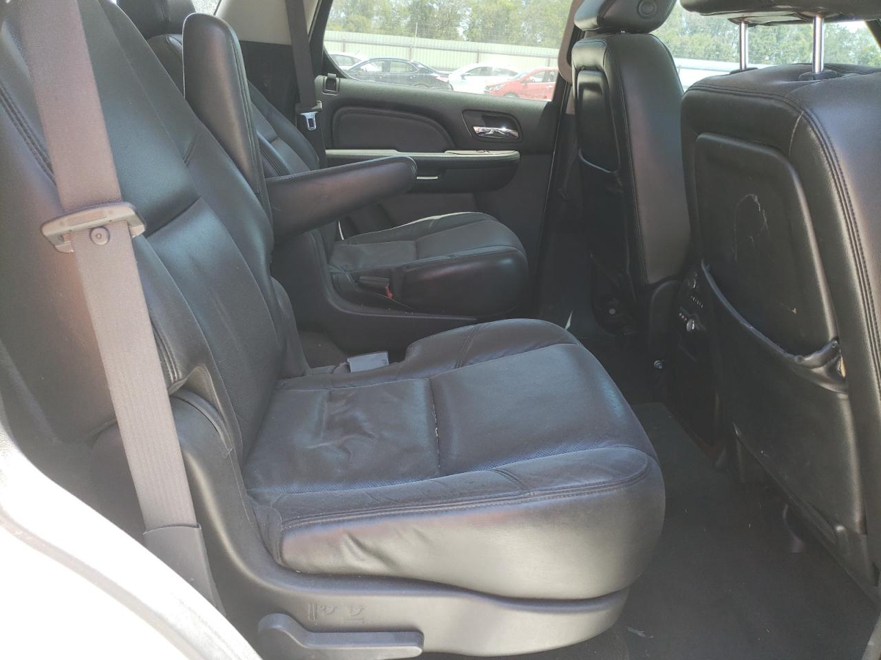 1gyfc23249r106450 1GYFC23249R106450 2009 Cadillac Escalade Luxury