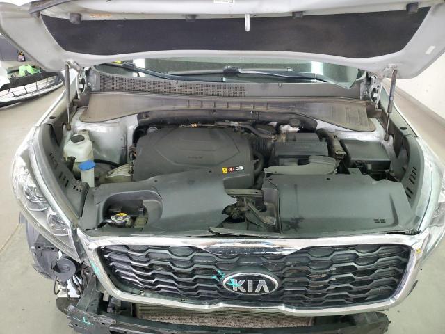 5XYPGDA52KG482723 KIA SORENTO LX