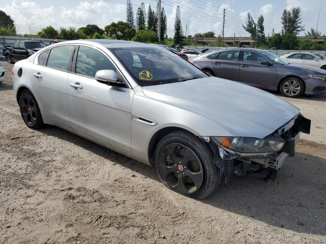 SAJAR4BG6HA970762 Jaguar XE