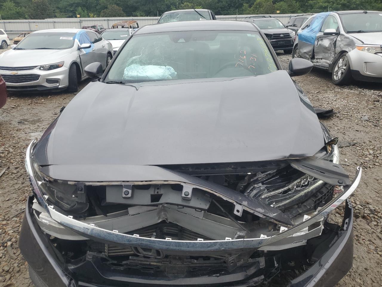 1HGCV1F1XKA097162 Honda Accord LX 5