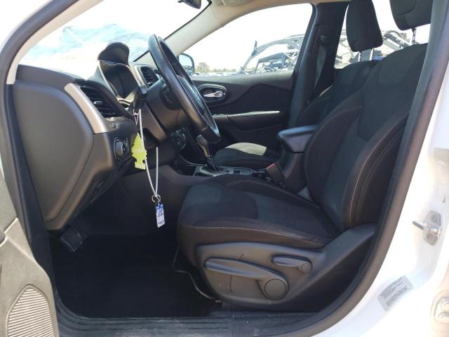 1C4PJLCB2GW159927 Jeep Cherokee Latitude