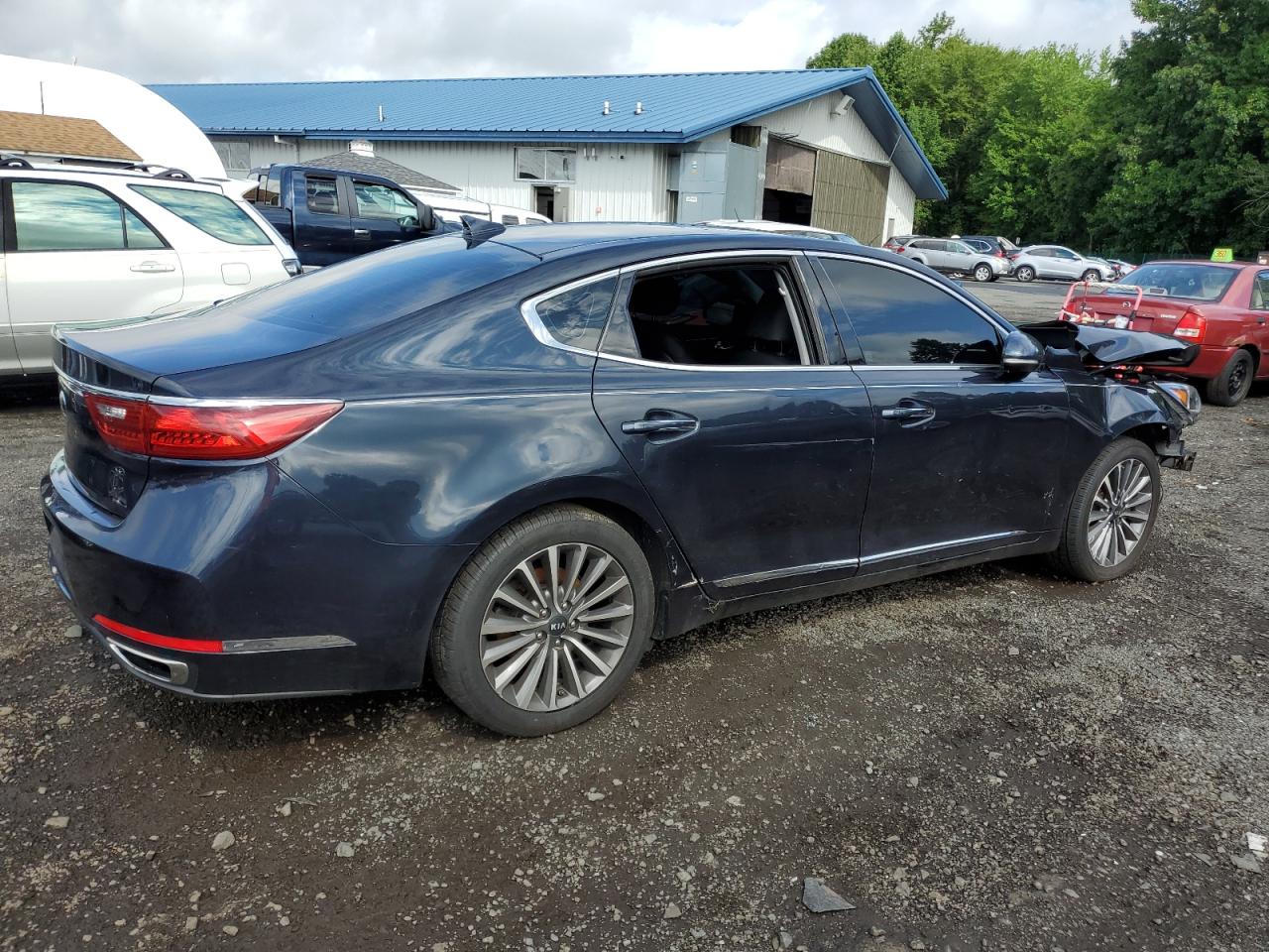 KNALB4J14H5072840 2017 Kia Cadenza Premium