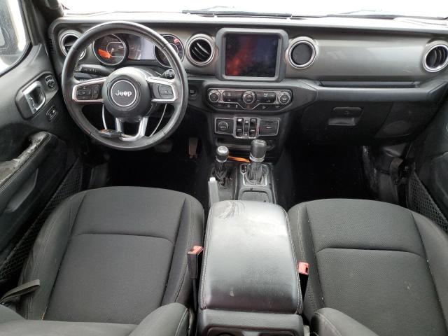 1C4HJXEG6JW206713 Jeep Wrangler Unlimited Sahara