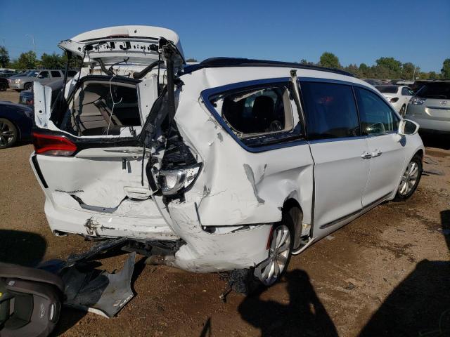 2C4RC1BG5HR638096 2017 CHRYSLER PACIFICA, photo no. 3