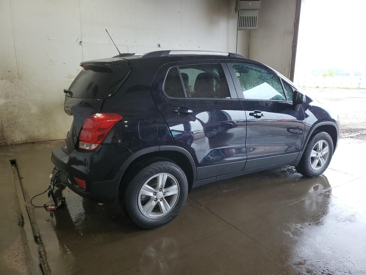 KL7CJPSB9MB349649 Chevrolet Trax 1LT 3