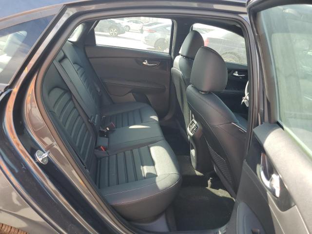 3KPF54AD8PE574917 KIA Forte Gt Line