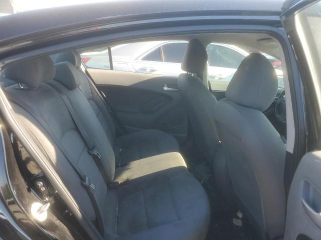 3KPFK4A7XJE284916 KIA FORTE LX