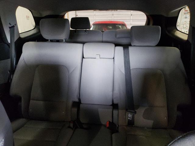 KM8SMDHF6HU168898 Hyundai Santa Fe Se