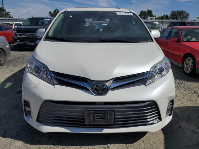 5TDYZ3DCXJS948466 Toyota SIENNA XLE