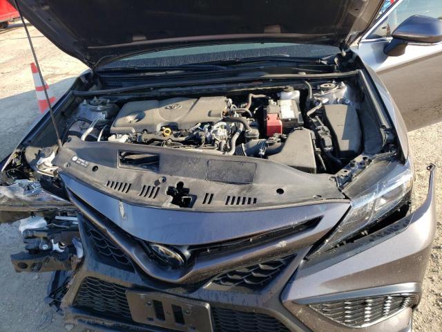 4T1T11AK5NU055183 Toyota Camry SE 11