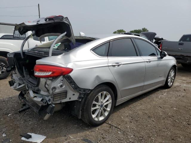 3FA6P0LU7KR106412 Ford FUSION SE