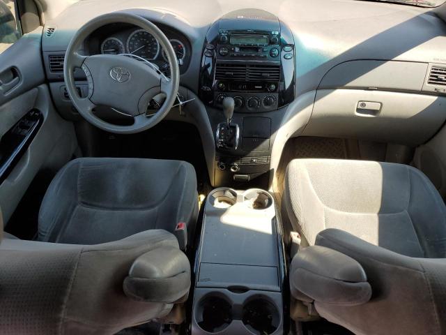 2004 Toyota Sienna - Image 8