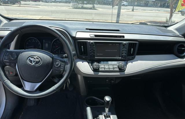2T3WFREV6HW335448 Toyota Rav4 Xle