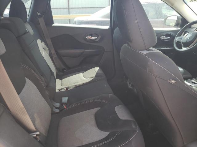 1C4PJLAB2FW632601 Jeep Cherokee Sport