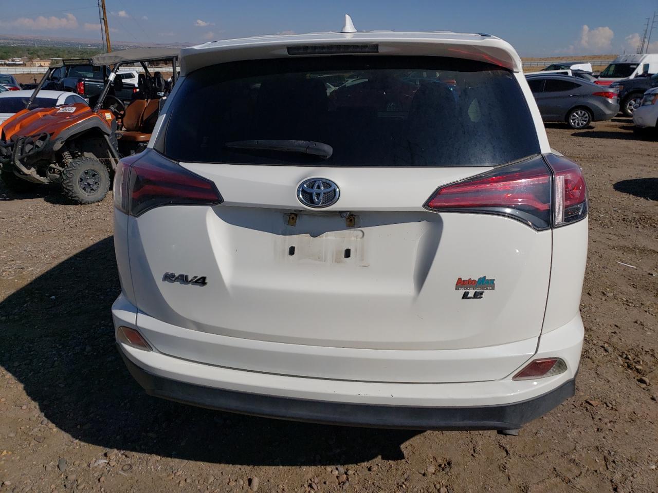 2017 Toyota Rav4 Le vin: JTMZFREV1HJ719228