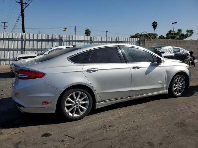 3FA6P0SU2HR277028 Ford Fusion Titanium Phev