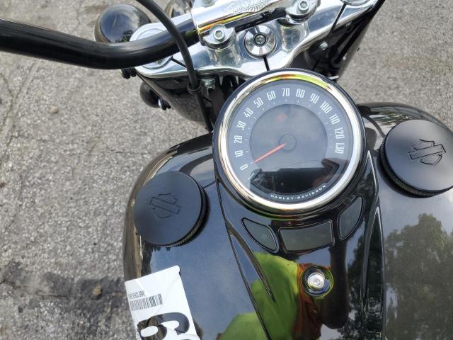 2019 HARLEY-DAVIDSON FLHCS 1HD1YBK12KC011256