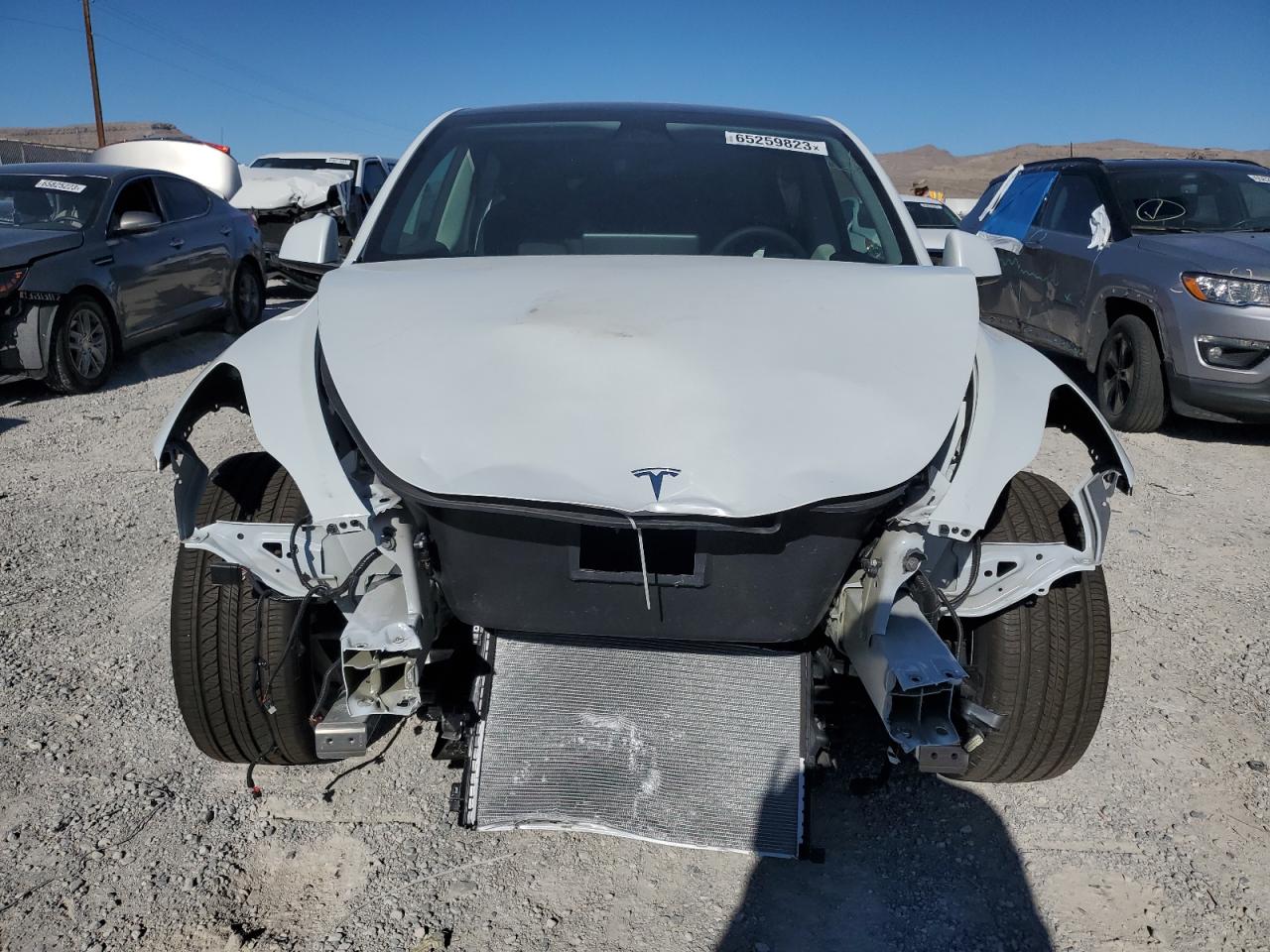 7SAYGDEE0PA123805 Tesla Model Y  5