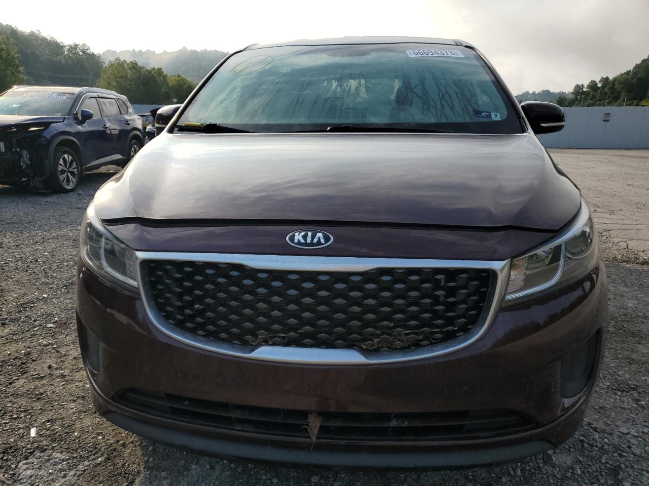 2018 Kia Sedona Lx vin: KNDMB5C1XJ6409053