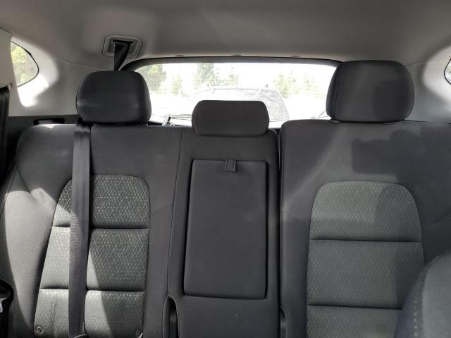 KM8J23A41JU811085 Hyundai TUCSON SE