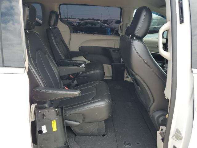 2C4RC1DG7LR257372 Chrysler Voyager Lxi