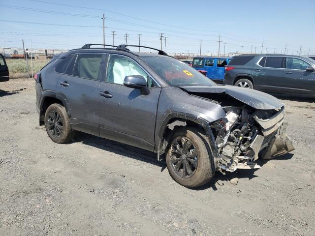 4T3T6RFV8NU105407 Toyota RAV4 SE