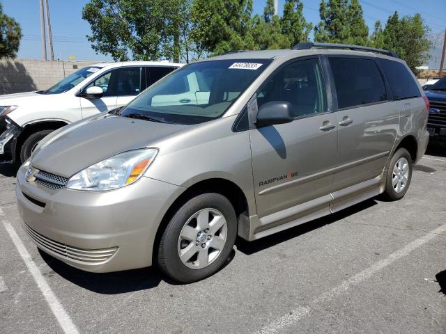 2004 Toyota Sienna CE