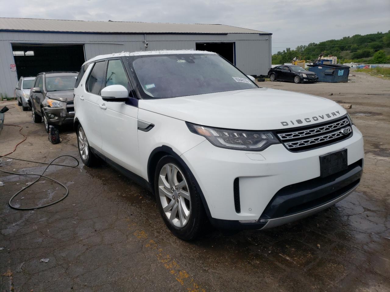 SALRRBBV9HA011465 2017 Land Rover Discovery Hse