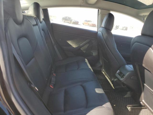 5YJ3E1EA6JF070143 Tesla MODEL 3