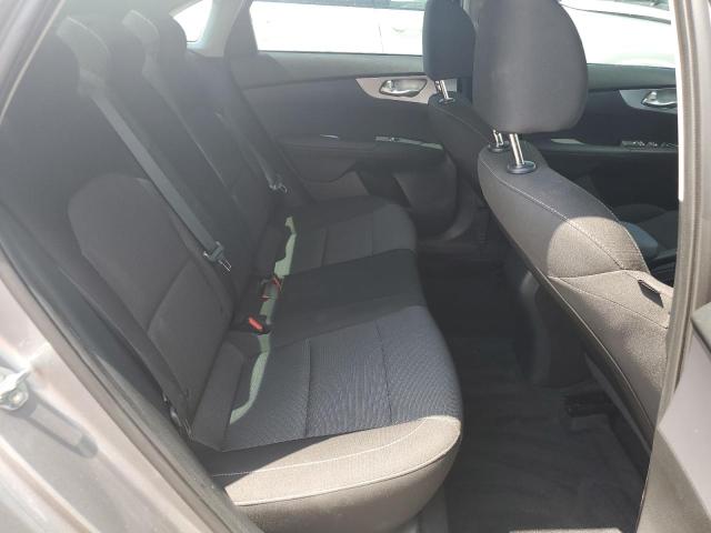 3KPF24AD5PE548638 KIA FORTE LX