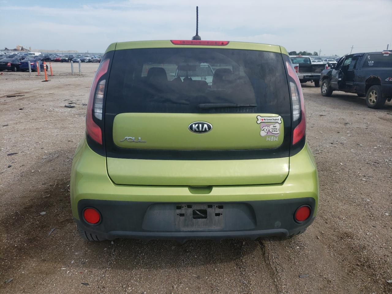 2018 Kia Soul vin: KNDJN2A29J7895613