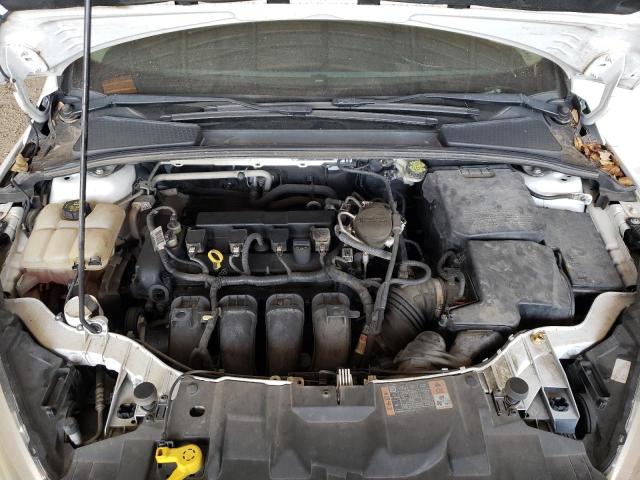 1FADP3K23FL315577 Ford FOCUS SE