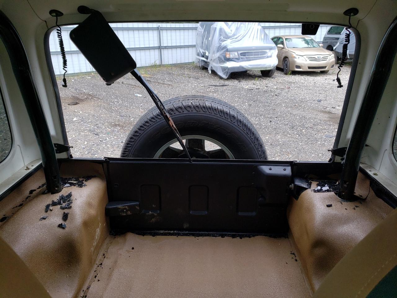 1J4FY49SXWP717983 1998 Jeep Wrangler / Tj Sahara 1J4FY49SXWP717983 1998 Jeep Wrangler / Tj Sahara