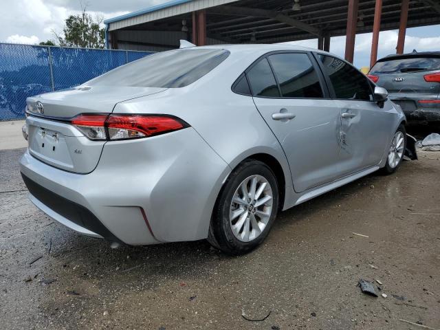 JTDVPMAE9MJ162034 Toyota Corolla LE 3