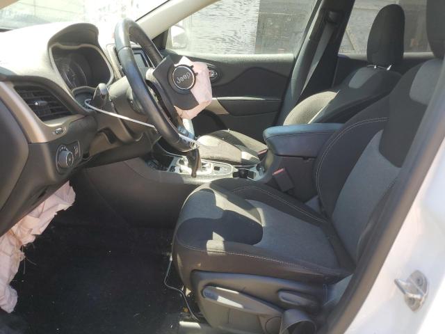1C4PJLCB6JD580357 Jeep Cherokee Latitude
