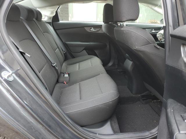 3KPF24AD1KE113155 KIA FORTE FE