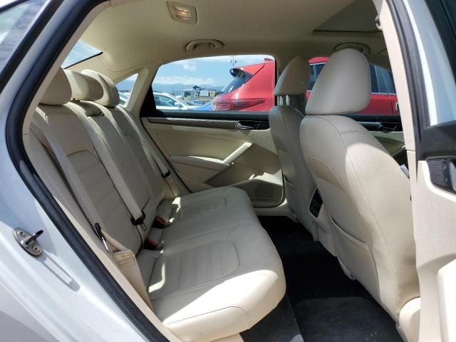 2017 VOLKSWAGEN PASSAT SEL - 1VWCM7A37HC044734