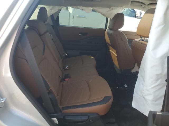 5N1DR3DJ3PC228736 Nissan Pathfinder Platinum