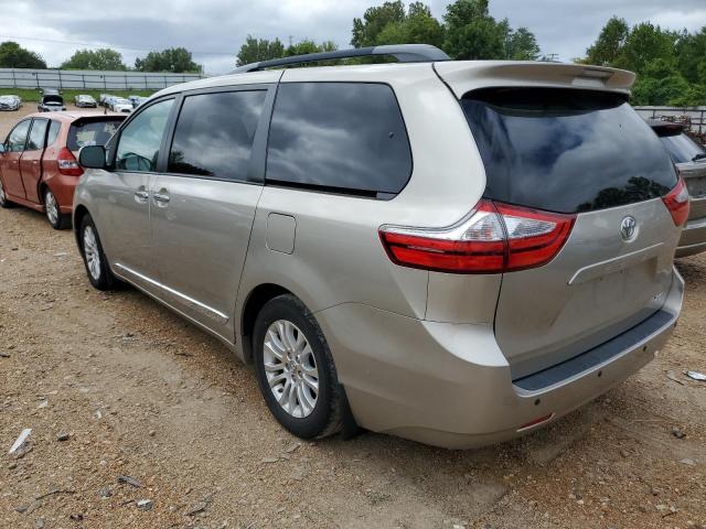5TDYZ3DC3HS888699 Toyota SIENNA XLE