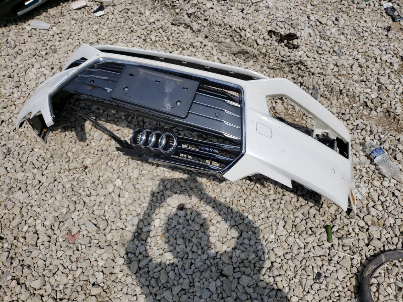 WAUFNAF47JA157254 2018 Audi A4 Prestige